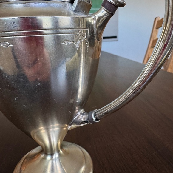 Vintage Silver Kenilworth Teapot - Picture 5 of 6